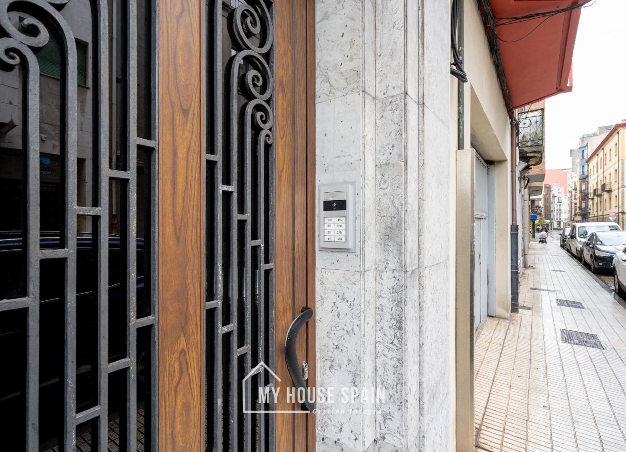 Myhousespain - Piso Reformado En El Centro Gijón Buitenkant foto